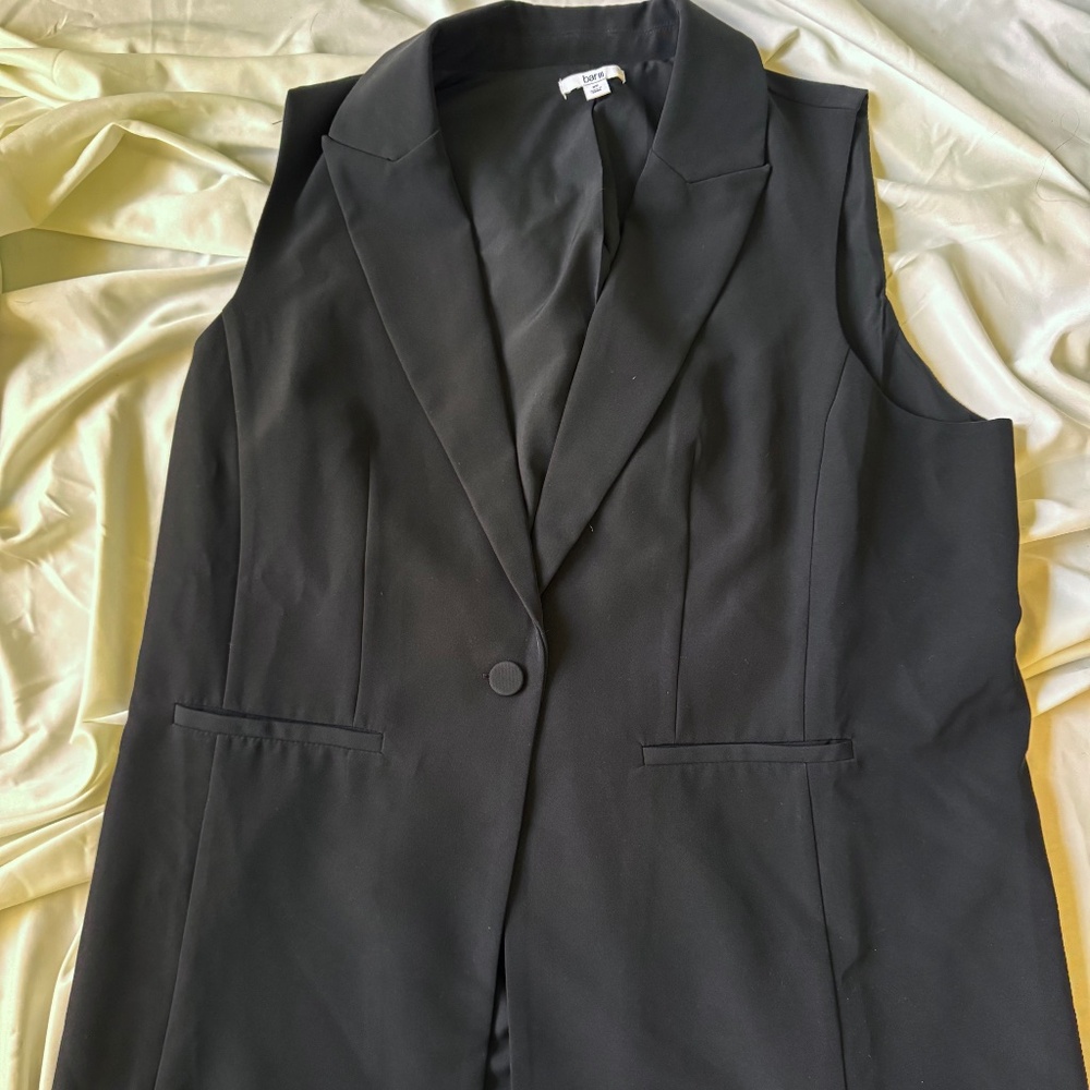 Bar III Black Vest with lining
